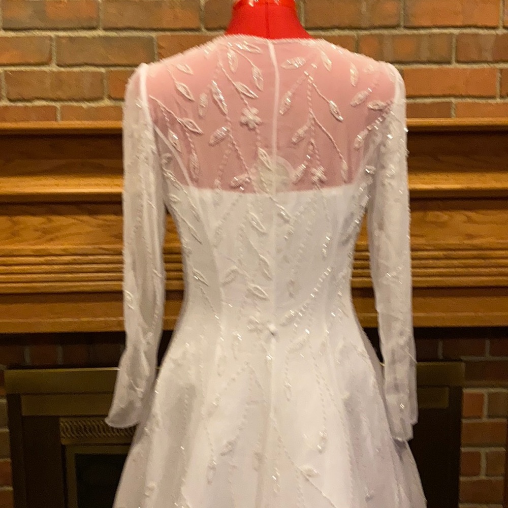 EUC sz 10 2pc bridal gown and chiffon jacket - Picture 7 of 12